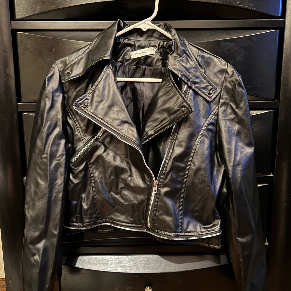 New Light Fashion Black Faux Leather Jacket